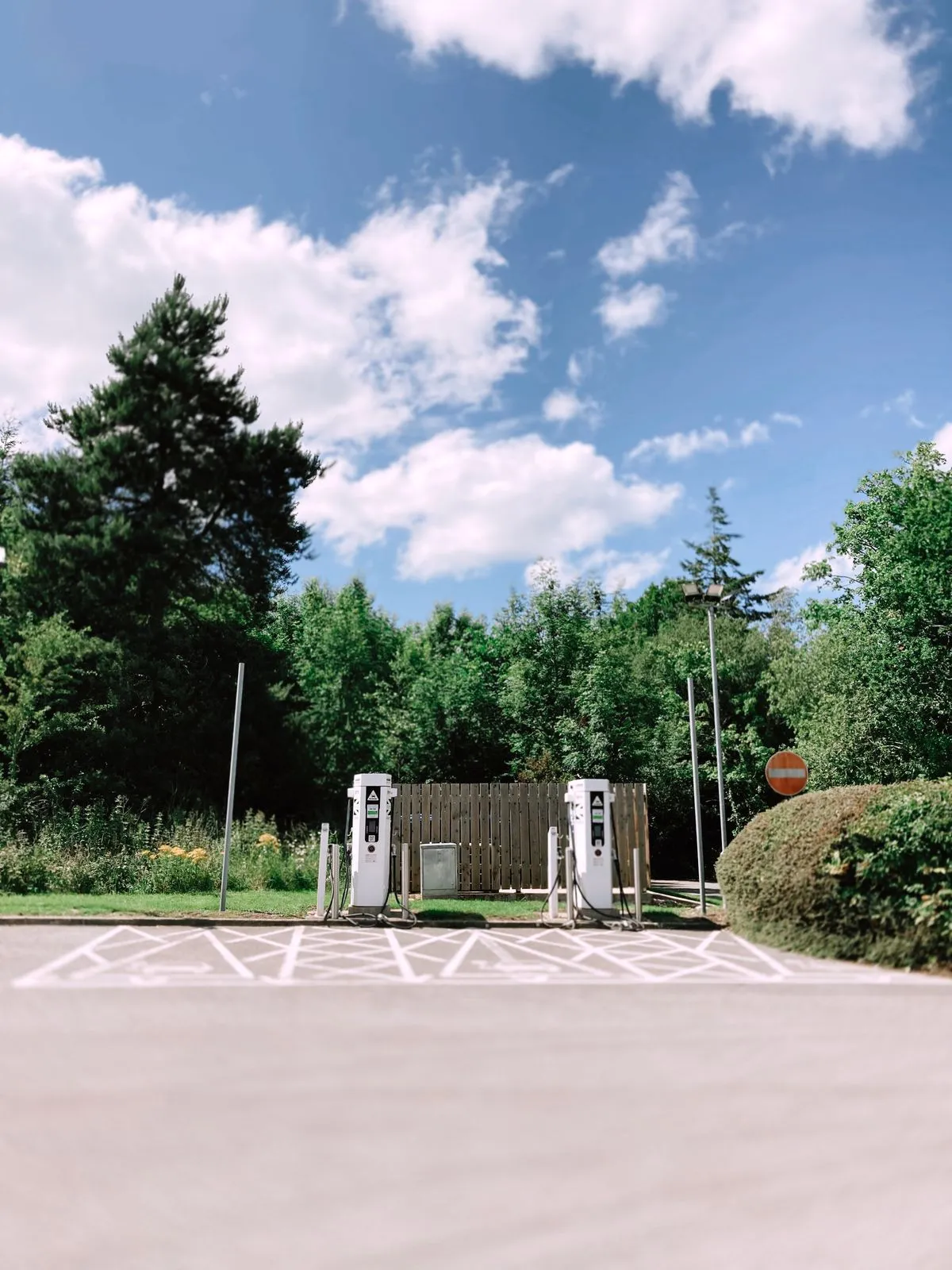 Borne de recharge solaire